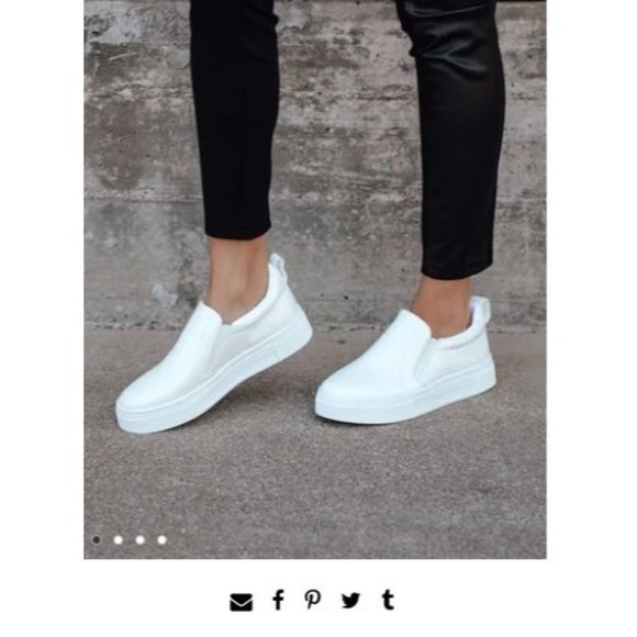 Lulus Shoes - New in Box Cassay White Crocodile-Embossed Platform Slip-On Sneakers SZ 8